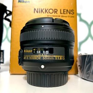 NIKON Lens 50mm - Portrait Lens - new with box, bag and lens hood